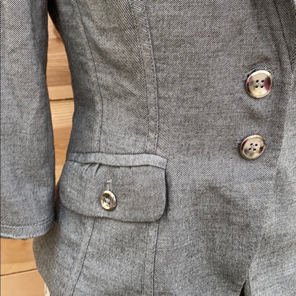 WHBM Blazer - Picture 3 of 8